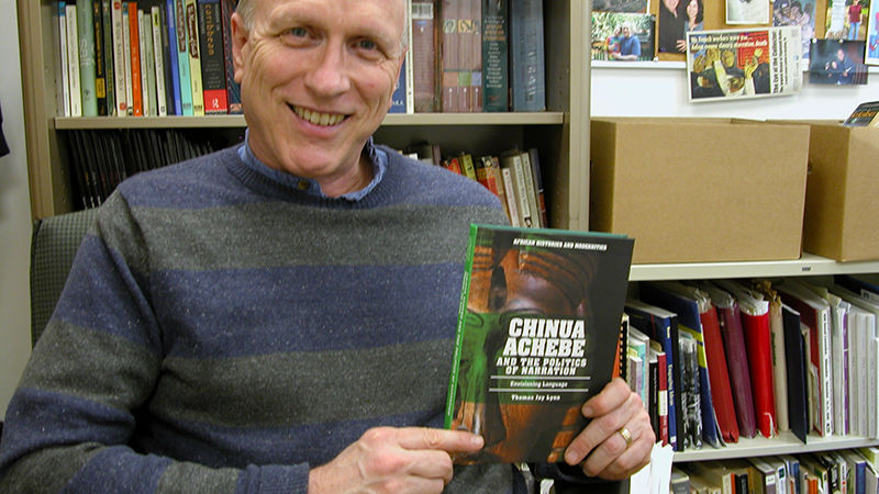 Thomas Jay Lynn and his book “Chinua Achebe and The Politics of Narration: Envisioning Language” Thomas Jay Lynn and his book “Chinua Achebe and The Politics of Narration: Envisioning Language”