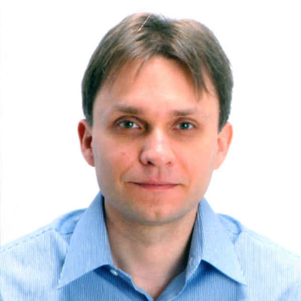 head shot of Alexey