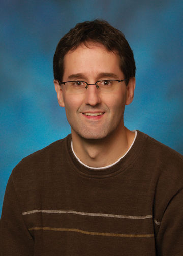 head shot of Bob Forrey