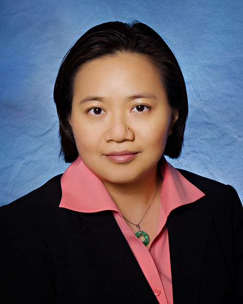 ada leung headshot