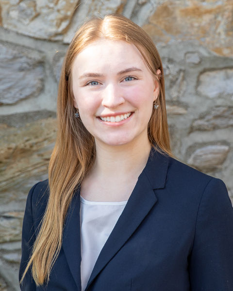 Rebecca Christman headshot