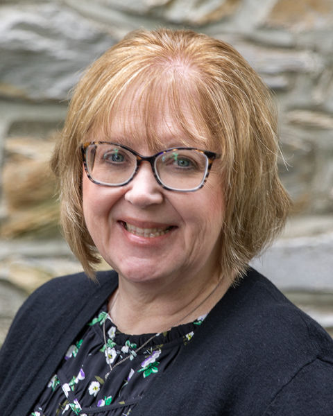 Joyce Burch headshot