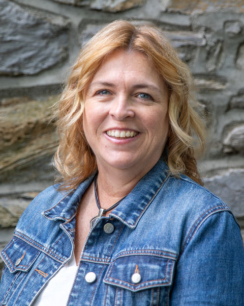 headshot of Melody Althouse