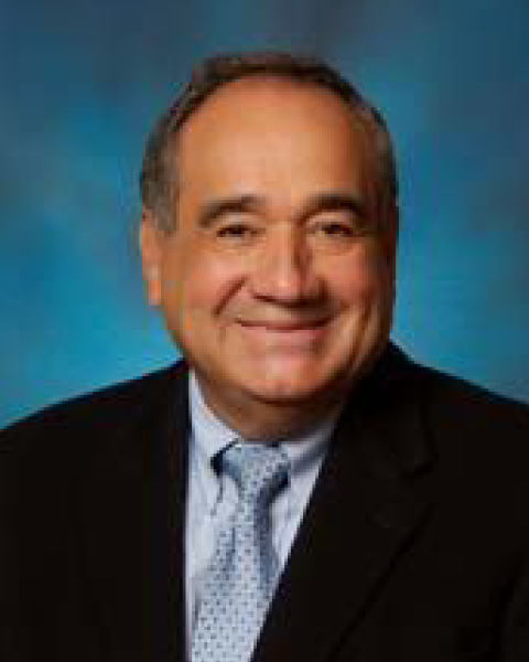 Paul Esqueda headshot