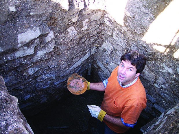 Robert in hole in ground