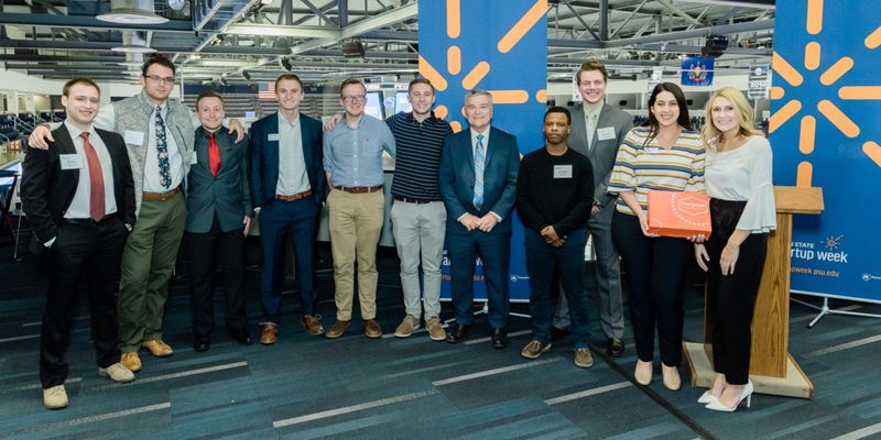 Penn State President Barron standing with student competitors of the 2019 Inc.U Competition