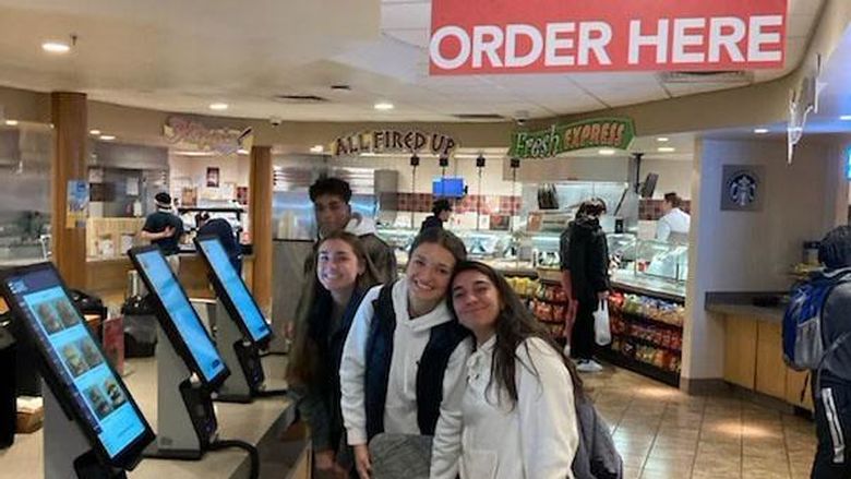 tully's kiosk