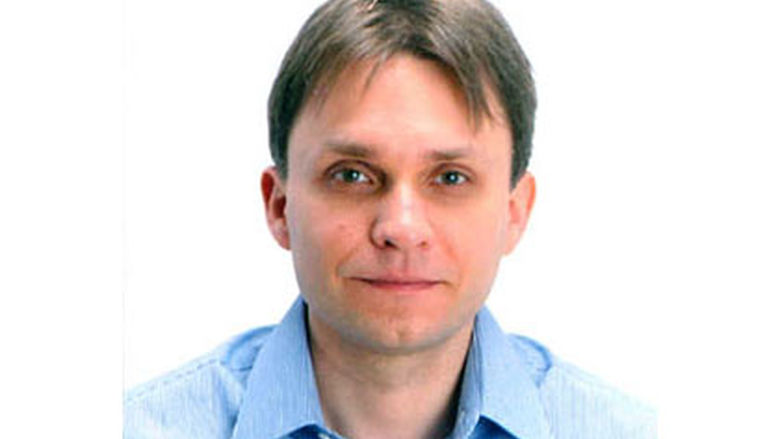 head shot of Alexey