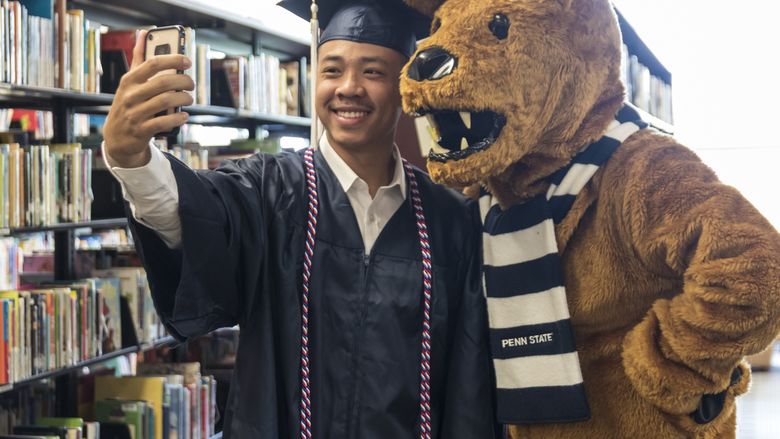 Penn State York Commencement 2019 lion