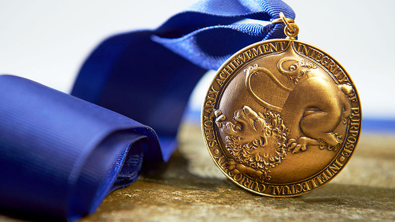 Schreyers Scholars metal
