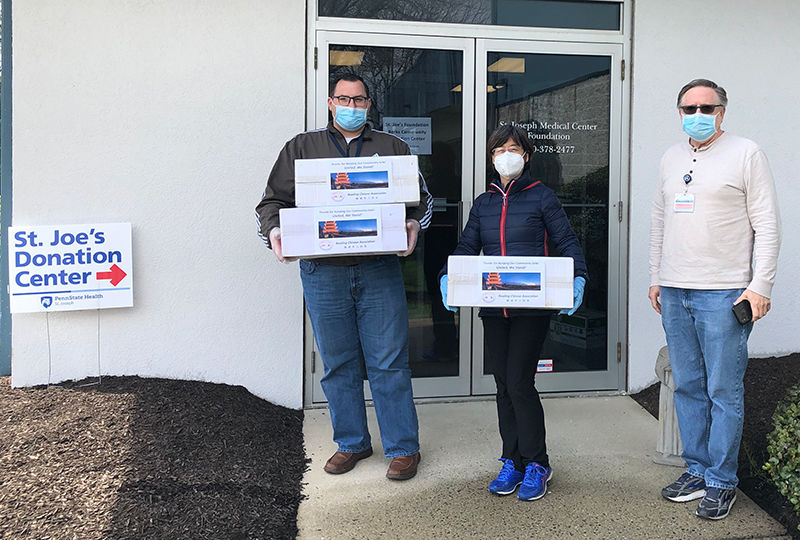 Hongyan “Red” Yuan delivers 1,200 surgical masks to Penn State Health St. Joseph. Hongyan “Red” Yuan delivers 1,200 surgical masks to Penn State Health St. Joseph.
